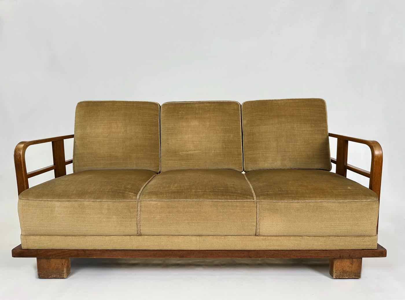 Lajos-Kozmas-3er-Sofa Front